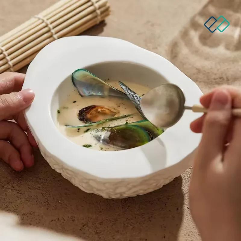 Egg-shaped Soup Bowl Porcelain top viewimage